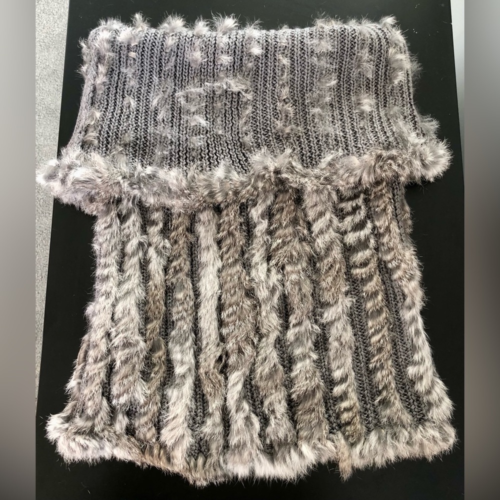 New Danier light grey snood tube scarf shawl hood rabbit fur wool stretch Y2K